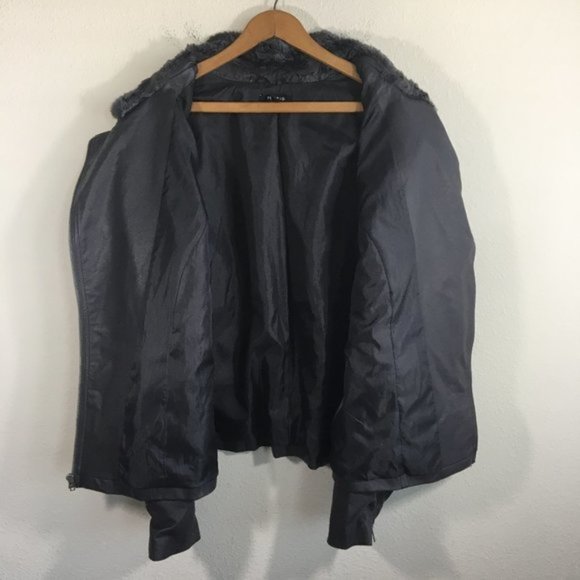 Torrid Lace Up Back Faux Fur Collar Moto Jacket 4X - Picture 12 of 15